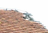 Pomozte_opravit_střechu_pro_koně