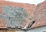 Pomozte_opravit_střechu_pro_koně