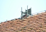 Pomozte_opravit_střechu_pro_koně